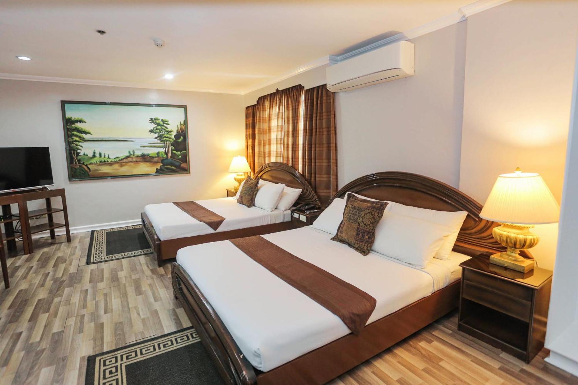 Holiday Plaza Hotel - Cebu Ngoại thất bức ảnh