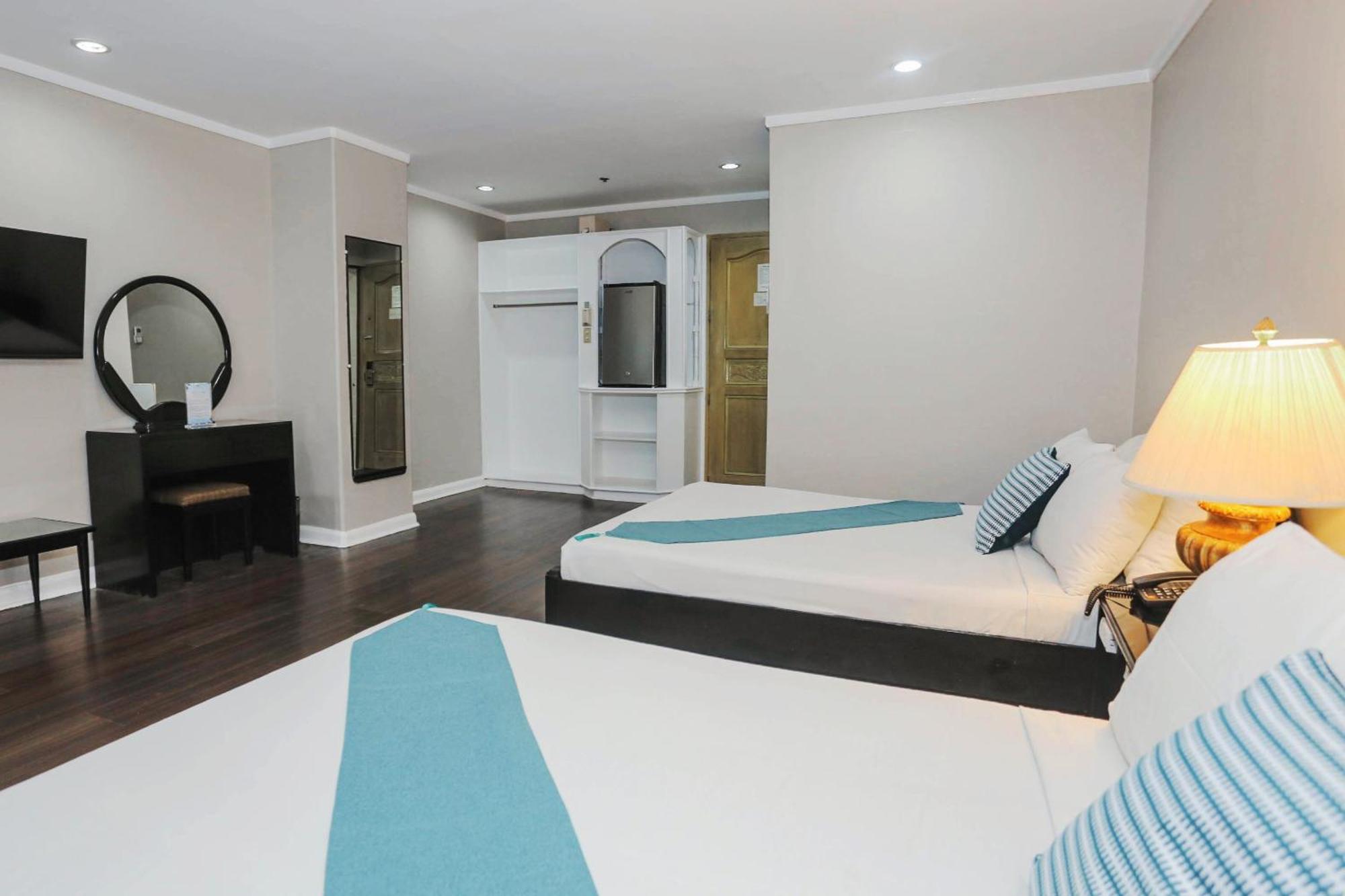 Holiday Plaza Hotel - Cebu Ngoại thất bức ảnh