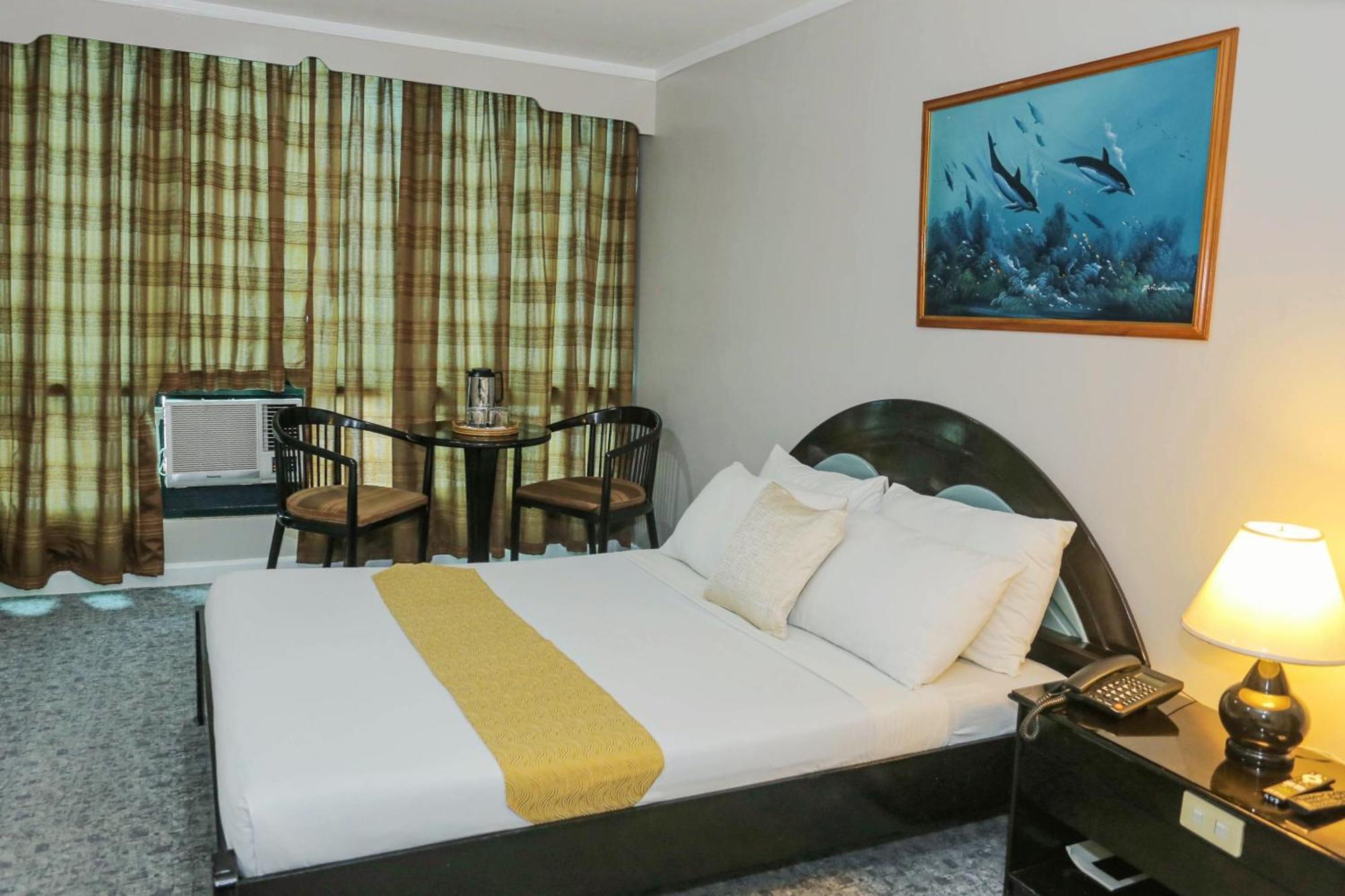 Holiday Plaza Hotel - Cebu Ngoại thất bức ảnh