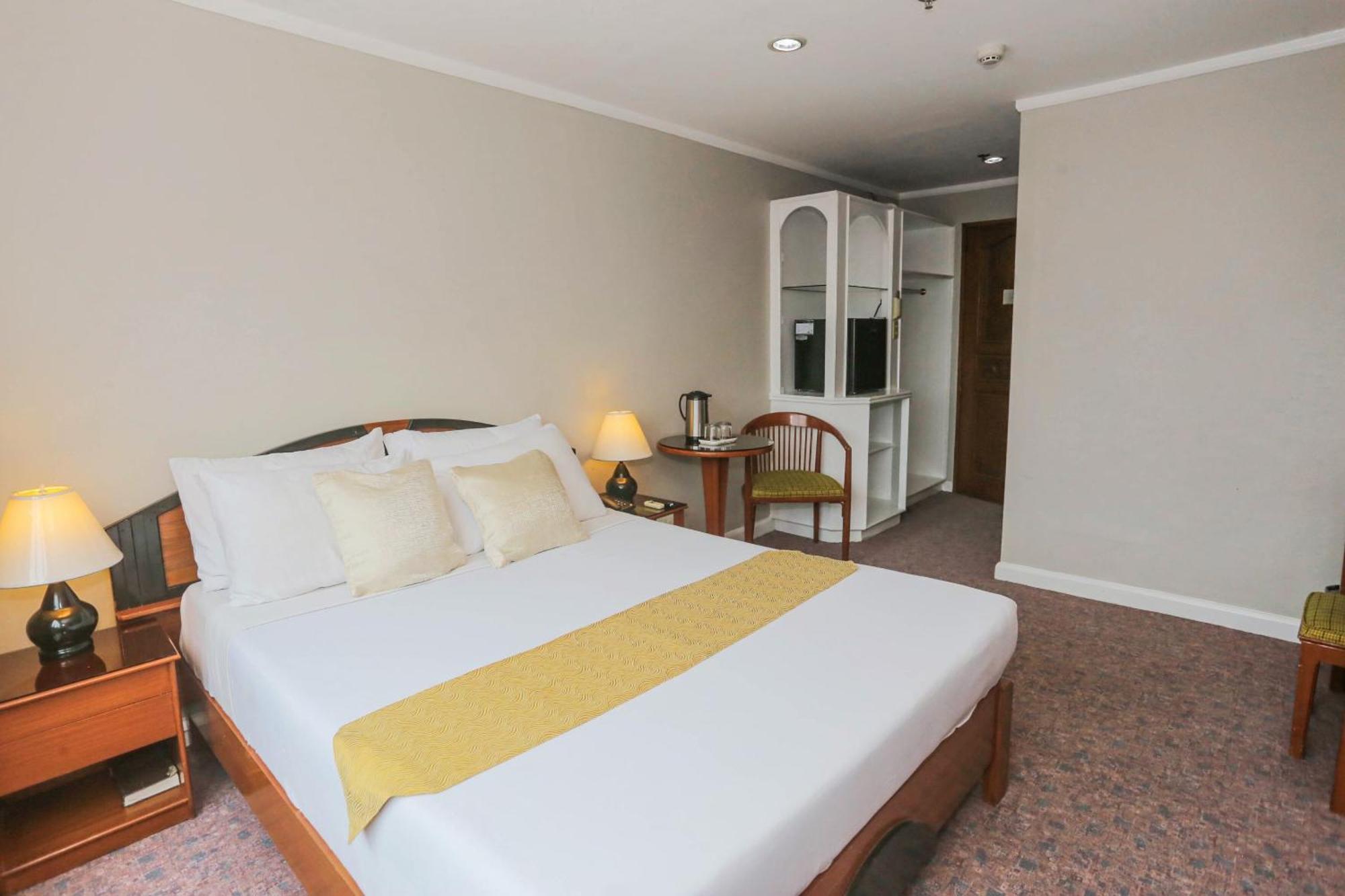 Holiday Plaza Hotel - Cebu Ngoại thất bức ảnh