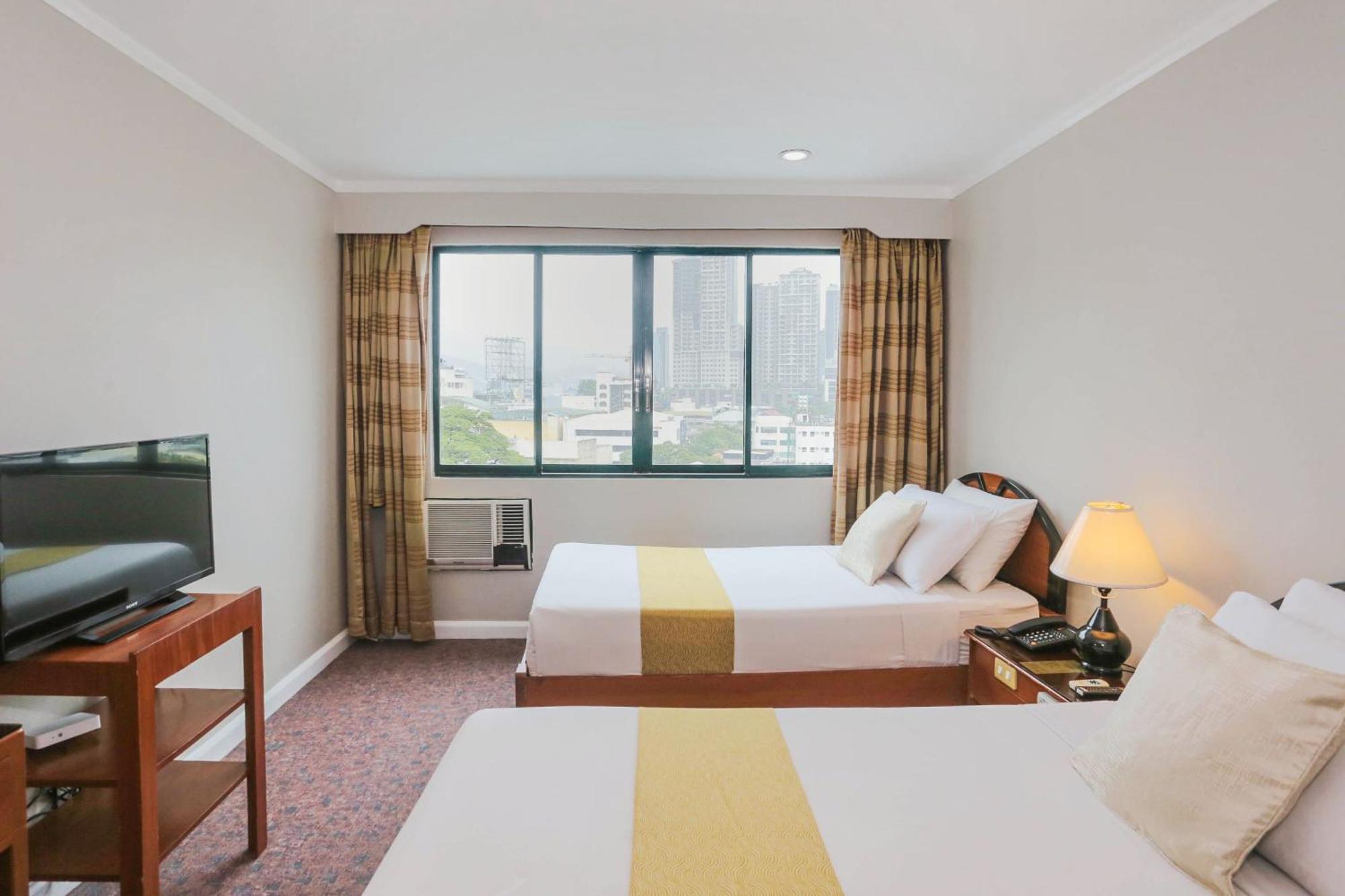 Holiday Plaza Hotel - Cebu Ngoại thất bức ảnh