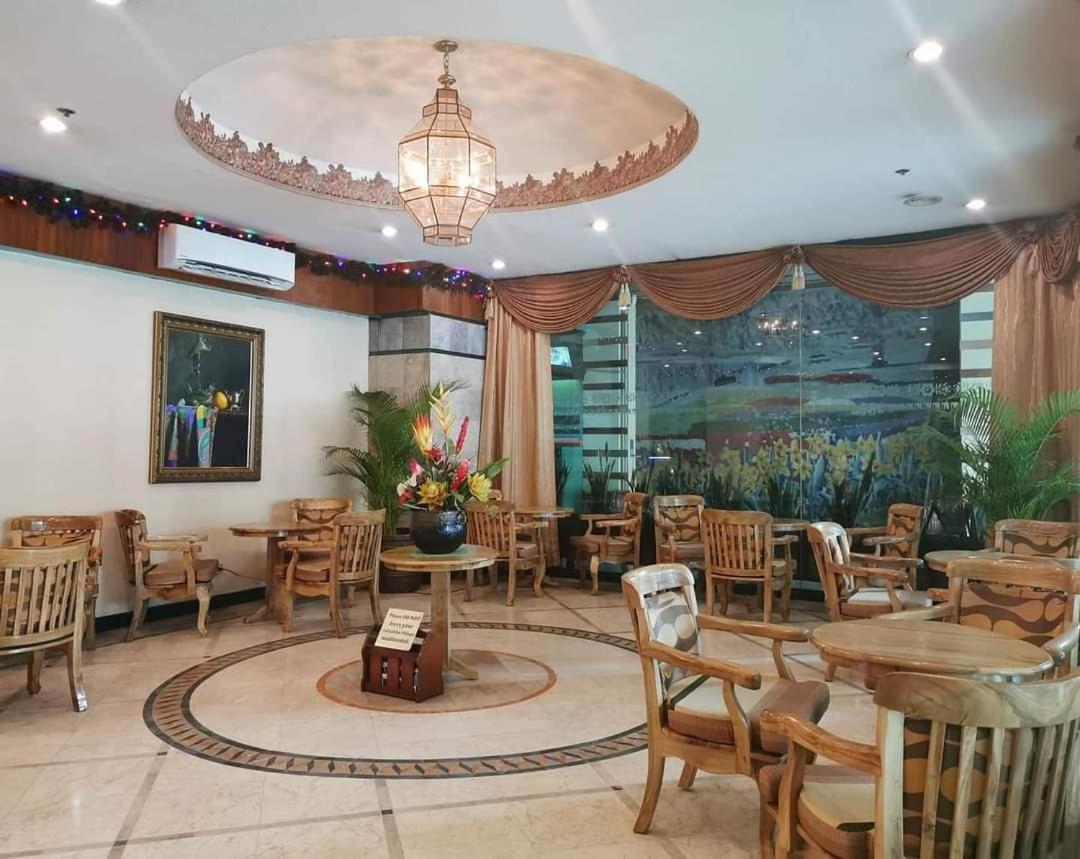 Holiday Plaza Hotel - Cebu Ngoại thất bức ảnh