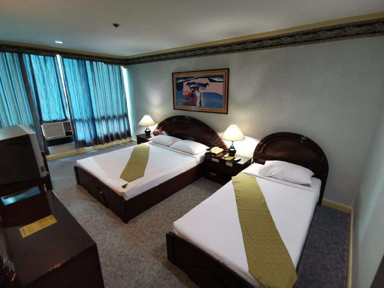 Holiday Plaza Hotel - Cebu Ngoại thất bức ảnh